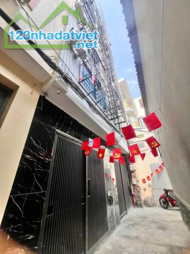 Cần bán gấp toà ccmn 34 phòng  ngay Chợ Mễ Trì, Mỹ Đình,Nam Từ Liêm,doanh thu siêu đỉnh.