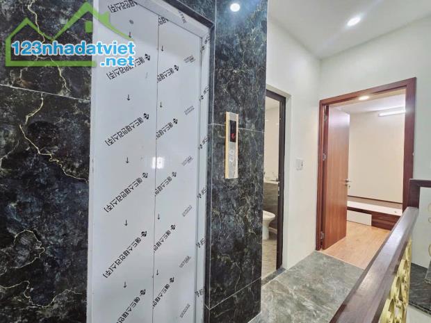 Thiết kế 6 tầng thang máy, chủ đầu tư full nội thất cực đẹp khách chỉ việc ở ngay - 1