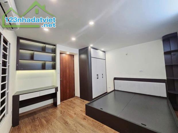 Thiết kế 6 tầng thang máy, chủ đầu tư full nội thất cực đẹp khách chỉ việc ở ngay - 4