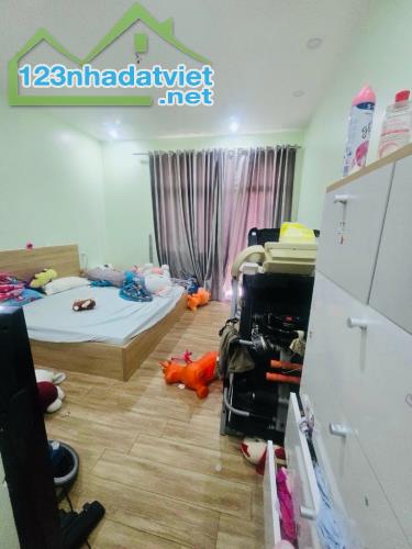 Mặt tiền đường số 28 P.6 GV - 3 tầng 68m2- gần chợ An Nhơn - Nhỉnh 10 tỷ - 3