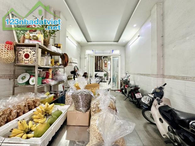 BÁN NHÀ 4 TẦNG HẺM XE TẢI ĐƯỜNG NGUYỄN THÁI BÌNH.P 12 . TÂN BÌNH. DT90M ... GIÁ 12.6 TỶ - 3