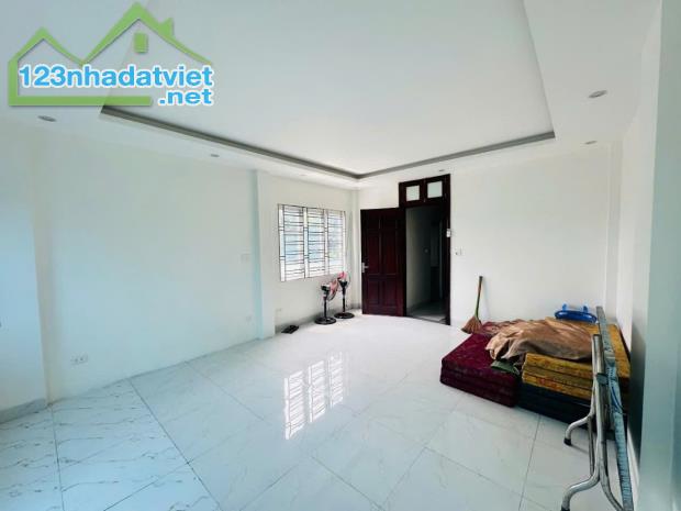 Bán nhà phố HỮU LÊ  52m 5 t lô góc  vỉa hè 2 bên,KD đỉnh siêu đẹp  13,9 tỷ - 2