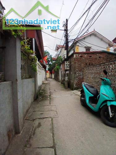 BÁN ĐẤT TẶNG NHÀ C4 HOÀNG LIÊN - LIÊN MẠC 35M2 FULL ĐỒ Ở NGAY CHỦ TẶNG GPXD 3,8 TỶ - 2