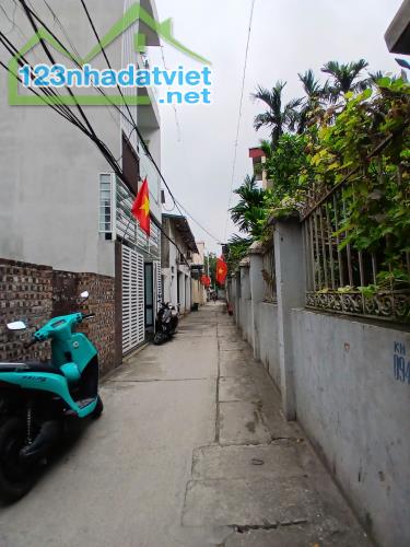 BÁN ĐẤT TẶNG NHÀ C4 HOÀNG LIÊN - LIÊN MẠC 35M2 FULL ĐỒ Ở NGAY CHỦ TẶNG GPXD 3,8 TỶ - 1