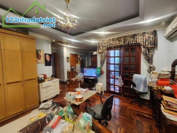 ⚜️ BIỆT THỰ SÂN VƯỜN VIP DỊCH VỌNG, CẦU GIẤY, GIÁ ĐẦU TƯ 270M2 5T MT 20M, CHỈ 65 TỶ  ⚜️ - 2