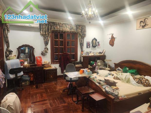 ⚜️ BIỆT THỰ SÂN VƯỜN VIP DỊCH VỌNG, CẦU GIẤY, GIÁ ĐẦU TƯ 270M2 5T MT 20M, CHỈ 65 TỶ  ⚜️ - 3