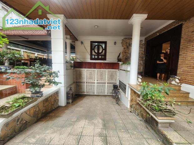 ⚜️ BIỆT THỰ SÂN VƯỜN VIP DỊCH VỌNG, CẦU GIẤY, GIÁ ĐẦU TƯ 270M2 5T MT 20M, CHỈ 65 TỶ  ⚜️ - 4