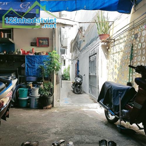 NGAY KHU VIP NGUYỄN VĂN TRỖI PHÚ NHUẬN, SÁT MẶT TIỀN, DT 45M2 2 LẦU BTCT 3PN, NỞ HẬU - 3