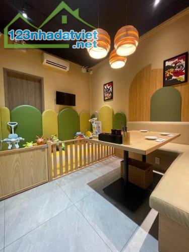 ⚜️ Nhà Mặt Phố Kim Mã, Ba Đình, 101m2 5T Thang Máy MT 5.5m, Chỉ 55 TỶ ⚜️