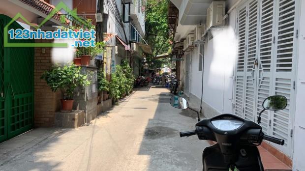 Cho thuê MBKD KD đỉnh Tập thể tầng 1 ngõ ô tô Phố Thành Công, 76m2, 1 tầng, 2 ngủ, 13
