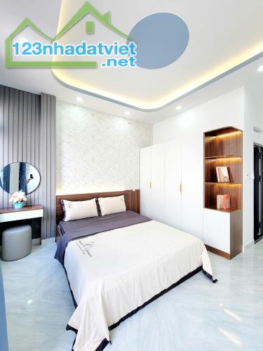 Bán Nhà P9 Gò Vấp 3 Tầng - Hẻm Xe Hơi - Chỉ Nhỉnh 6 Tỷ - 2