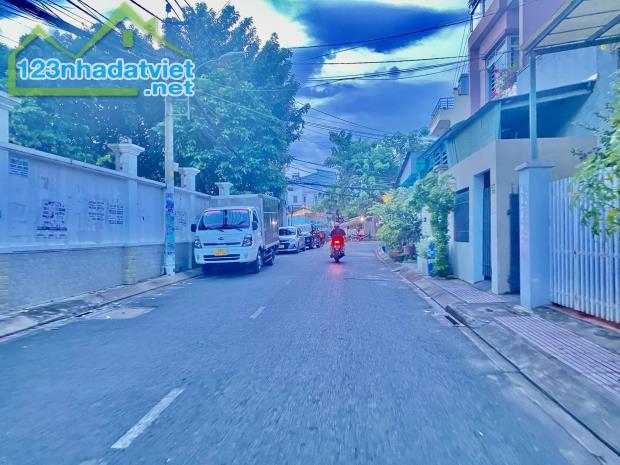 ✅Chỉ 3 tỷ 150 triệu. Cho căn Nhà 2 tầng, 3 phòng ngủ. Đường số của Lã Xuân Oai Quận 9 - 3