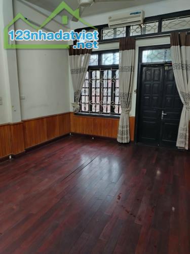 Cho thuê nhà liền kề 93 Hoàng Văn Thái làm VP, Trung tâm, KD online 4 tầng x 50m2, 4PN, - 2