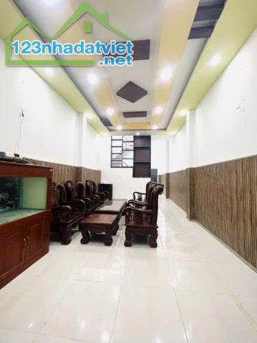 BÁN NHÀ BÌNH TÂN SÁT TÊN LỬA - HẺM NHỰA 6M - 3 TẦNG 4PN - 68M2 CHỈ NHỈNH 5 TỶ TL - 1