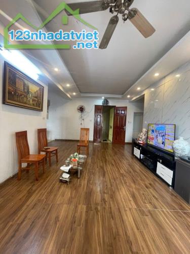 Bán chung cư A2 229 Phố Vọng, Hai Bà Trưng, 125m2, 3 ngủ, view đẹp  7,88 tỷ