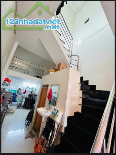 Bán nhà Nguyễn Sỹ Sách, P.15, Tân Bình - 36.8m², hẻm xe hơi, 1 trệt 1 lửng 1 lầu, 3PN, 2WC - 4