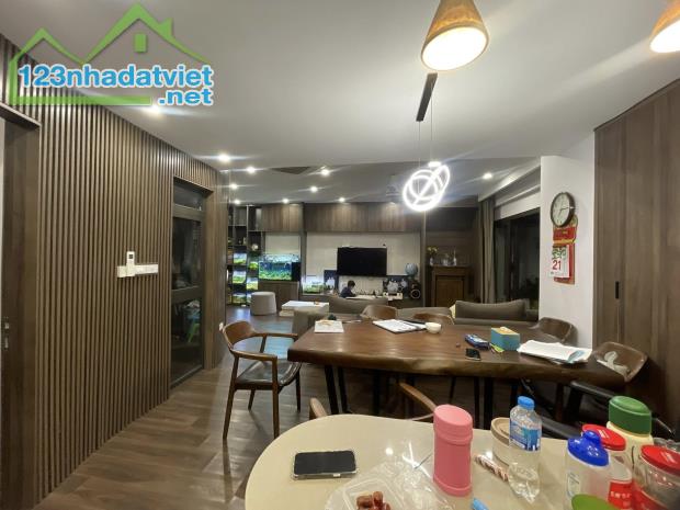 Tôi cần bán gấp căn chung cư 2 ngủ chính chủ 102 Trường Chinh MecoComplex DT 87m
