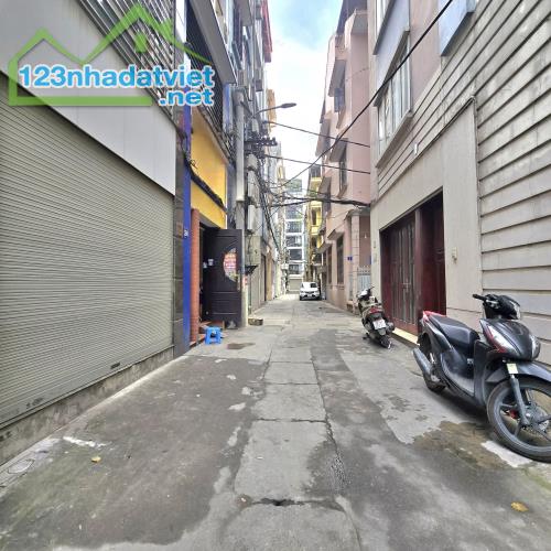 BÁN GẤP SIÊU PHẨM NGUYỄN KHANG CẦU GIẤY 40M*5T CHỈ 13.4 TỶ, PHÂN LÔ OTO TRÁNH, KINH DOANH. - 4