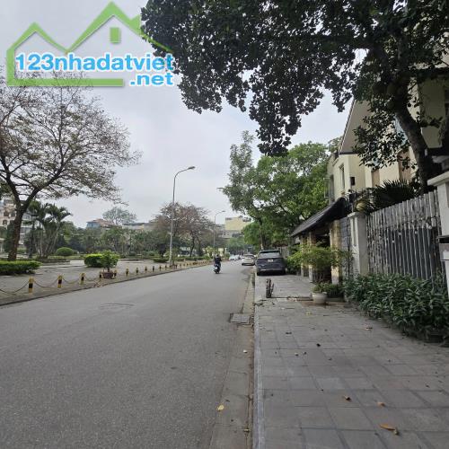 BÁN GẤP SIÊU PHẨM NGUYỄN KHANG CẦU GIẤY 40M*5T CHỈ 13.4 TỶ, PHÂN LÔ OTO TRÁNH, KINH DOANH. - 5