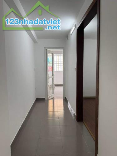 💥NGã Tư Phạm Ngọc Thạch – 34m² – 6 Tầng – Mặt Ngõ 2 Ô Tô Tránh – Vỉa Hè –  12.3 Tỷ! 💥 - 1