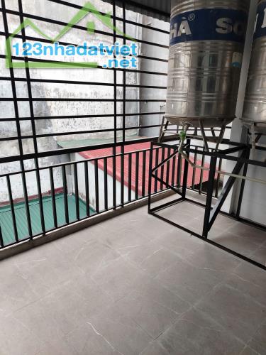 Cho thuê nhà nguyên căn mới 162 Khương Trung 3 tầng x 35m2, 3 ngủ, 3 WC, 10 Triệu - 3