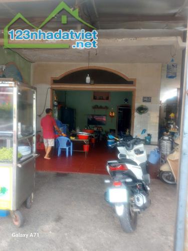 chính chủ bán nhà MT Quốc Lộ 22, Tân Thông Hội , Củ Chi