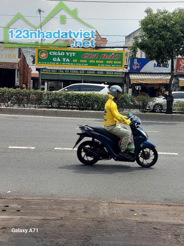 chính chủ bán nhà MT Quốc Lộ 22, Tân Thông Hội , Củ Chi - 1