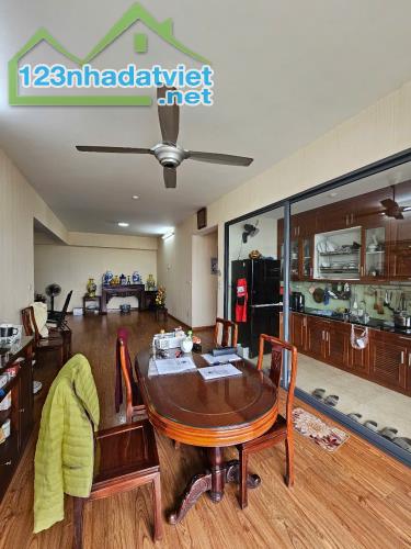 BÁN 1 CĂN HỘ CC NGOẠI GIAO ĐOÀN, TÒA VIP NỘI KHU, DT RỘNG, GIÁ 9,7 TỶ