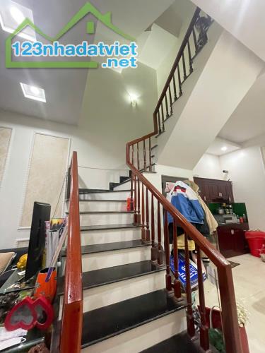 Bán nhà 3 tầng kinh doanh nhỏ lẻ được ngõ phố Nguyễn Thị Duệ, tp hải dương - 3