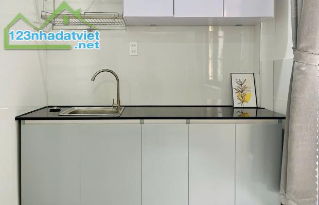 CHO THUÊ PHÒNG TRỌ MỚI 24m2 ĐƯỜNG BÙI ĐÌNH TUÝ - TP HỒ CHÍ MINH - 3