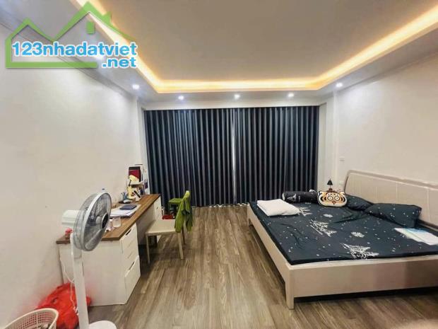 BÁN NHÀ TRẦN QUỐC HOÀN, PHÂN LÔ, ÔTÔ ĐỖ 2 ĐẦU, VỈA HÈ, KINH DOANH, 41M2 NHỈNH 13 TỶ - 2