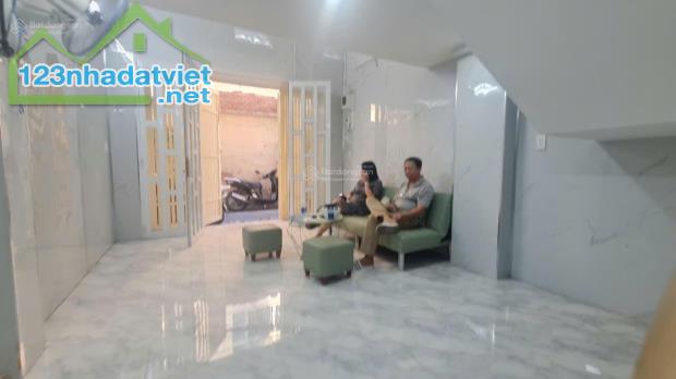 BÁN NHÀ CẠNH MT NGUYỄN TRÃI ,Q.5, HẺM THẲNG 1 TRỤC ,5 TẦNG , 6 PHÒNG,SHR, HOÀN CÔNG ĐỦ, - 1