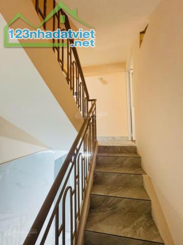 BÁN NHÀ CẠNH MT NGUYỄN TRÃI ,Q.5, HẺM THẲNG 1 TRỤC ,5 TẦNG , 6 PHÒNG,SHR, HOÀN CÔNG ĐỦ, - 3