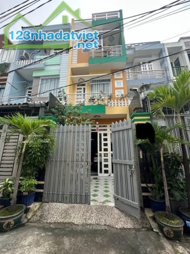 BÁN NHÀ NGAY CHỢ HẠNH THÔNG TÂY - HXH -NHÀ  MỚI ĐẸP Ở NGAY - 70M2 (4x17.5) - 4 TẦNG - 4
