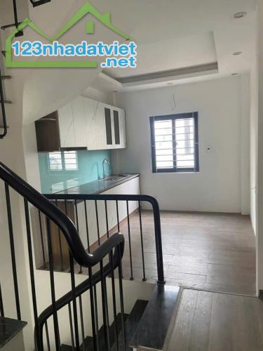 CHO THUÊ NHÀ 5 TẦNG MẬU LƯƠNG GIÁ 13 TRIỆU - 2