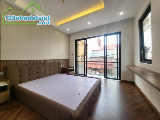 HIẾM, Mặt Ngõ ô tô tránh, vào nhà - lô góc, 65m x 5 tầng, thang máy – Phúc Đồng, Long Biên - 3