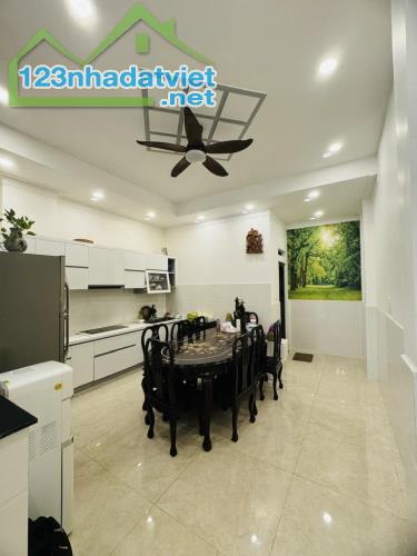 BÁN NHÀ ĐẸP MẶT TIỀN KHU TÊN LỬA – 4 TẦNG CHỈ 8.5 TỶ – Ở NGAY – KINH DOANH ĐỈNH - 1