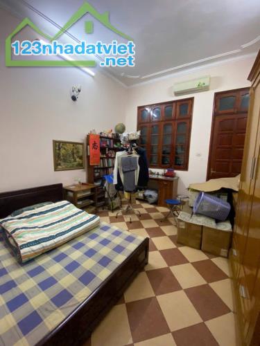 Cần bán nhà ngõ 165 Chợ Khâm Thiên, Đống Đa, 55m2, nhà dân xây, 9.8 tỷ - 2
