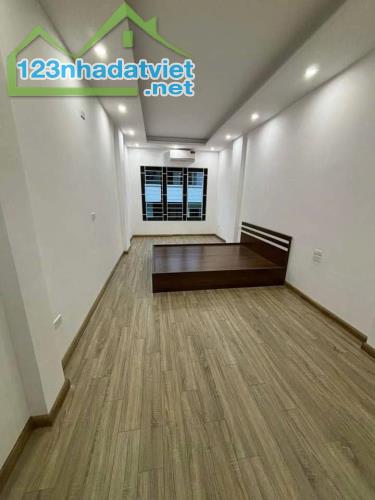 Cho thuê MP Lưu Quang Vũ 5 tầng x 40m2, thang máy, thông sàn 25 Triệu KD VP, mọi mô - 3