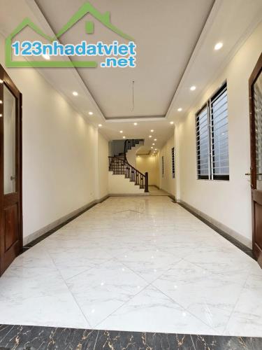 BÁN NHÀ 5 PHÒNG NGỦ GẦN AEON – CẦU VĨNH TUY – DIỆN TÍCH RỘNG – GIÁ RẺ NHẤT PHÂN KHÚC - 3