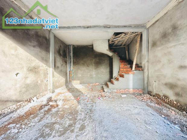 💜NHÀ PHỐ THANH AM 30M2X5T CHÀO 5.5 TỶ - SÁT PHỐ - THOÁNG- MỚI KOONG - 1