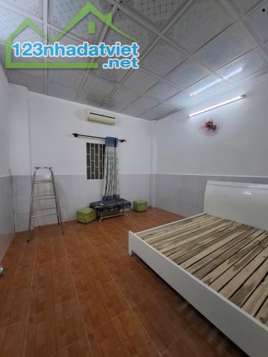 Bán gấp nhà đẹp ở ngay An Dương Vương, xe hơi ngủ nhà, 68m2, nở hậu, SHR, chỉ nhỉnh 5 tỷ. - 4