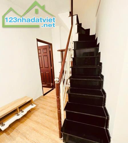 Nhà Ngô Tất Tố, quận Bình Thạnh, nhà mới, cách mặt tiền 70m, 5,2 tỷ TL - 1