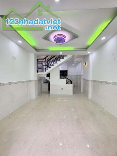 💥ÂU DƯƠNG LÂN QUẬN 8 - 2 TẦNG MỚI, Ở NGAY - HẺM 3 GÁC SÁT HXH - 4X10M VUÔNG A4 - HƠN 4T