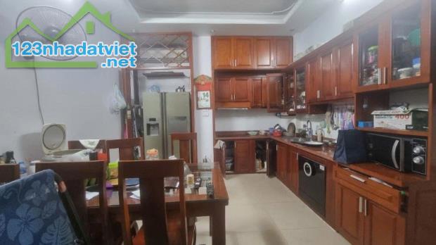 Bán nhà Khương Đình, Thanh Xuân. 51m2 x 4 Tầng. MT 4m. NGÕ THÔNG. KD. Ô TÔ. Hơn 13 Tỷ. - 1