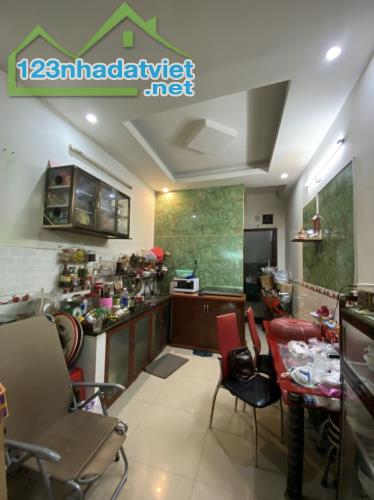 MẶT TIỀN ĐƯỜNG P4 QUẬN 8 - GẦN CHỢ PHẠM THẾ HIỂN - KẾ BÊN PARC MALL - 65M2 - 9.1 TỶ - 1