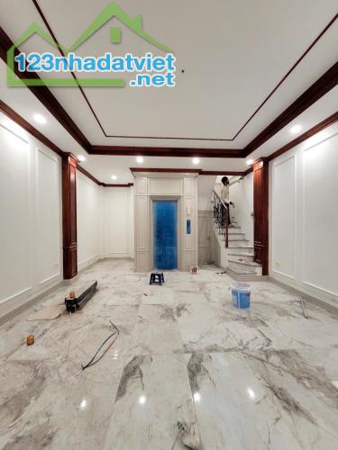 BÁN NHÀ XUÂN ĐỈNH 45M2 - NHÀ 6 TẦNG - THANG MÁY - Ô TÔ ĐỖ CỬA -GIÁ CHÀO 11 TỶ - 3