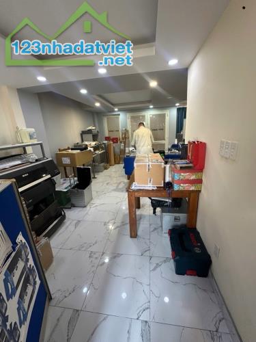 Bán gấp nhà đẹp ở ngay mặt tiền khu đường số, có Hầm, 130m2, 7T, ngang 6.5m, chỉ 25.7 tỷ. - 4