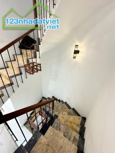 Bán nhà Khương Trung 50m ra phố , dân xây thiết kế hợp lý  không gian thoáng đẹp nhà 50m g - 3