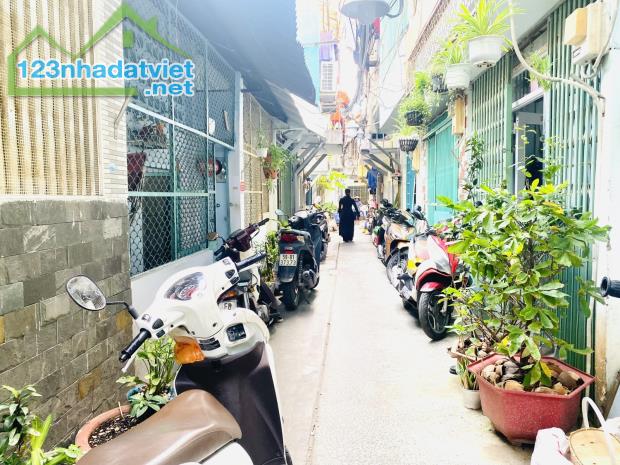 Bán nhà Lý Thái Tổ, 3.5Mx9M, Phường 1, Quận 3 chỉ 3.25 tỷ